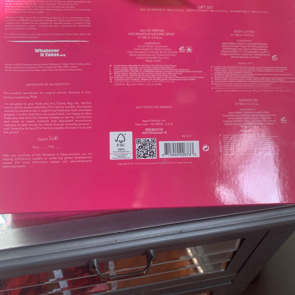 Pink Gift Set - Picture 2 of 4